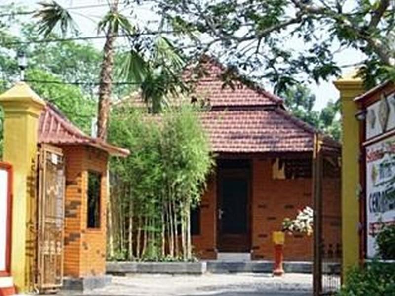 Hotel Cendrawasih Jembel Esterno foto